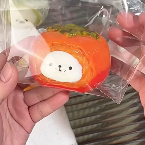 フルーツシーズン　柿アザラシ